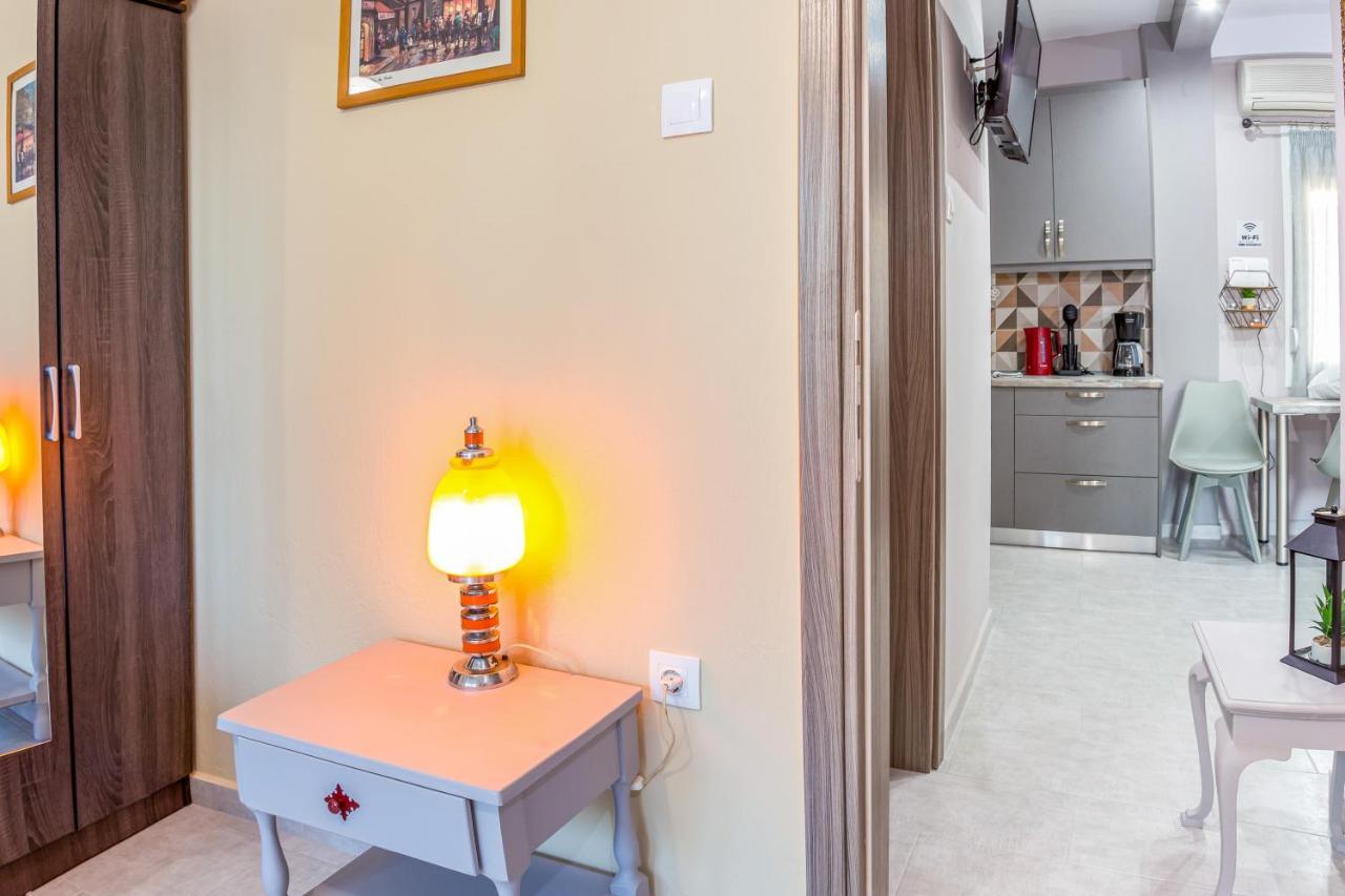 Kate'S Modern 2 Bedroom Apartment In Perea Peraia  Exterior photo